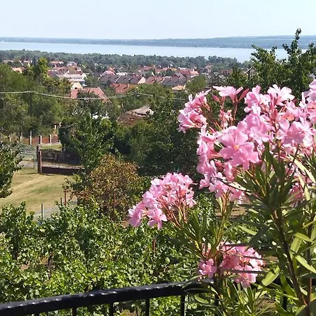 Casa de Férias Ezüsthíd Vonyarcvashegy