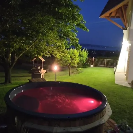 Casa de Férias Ezüsthíd Vonyarcvashegy